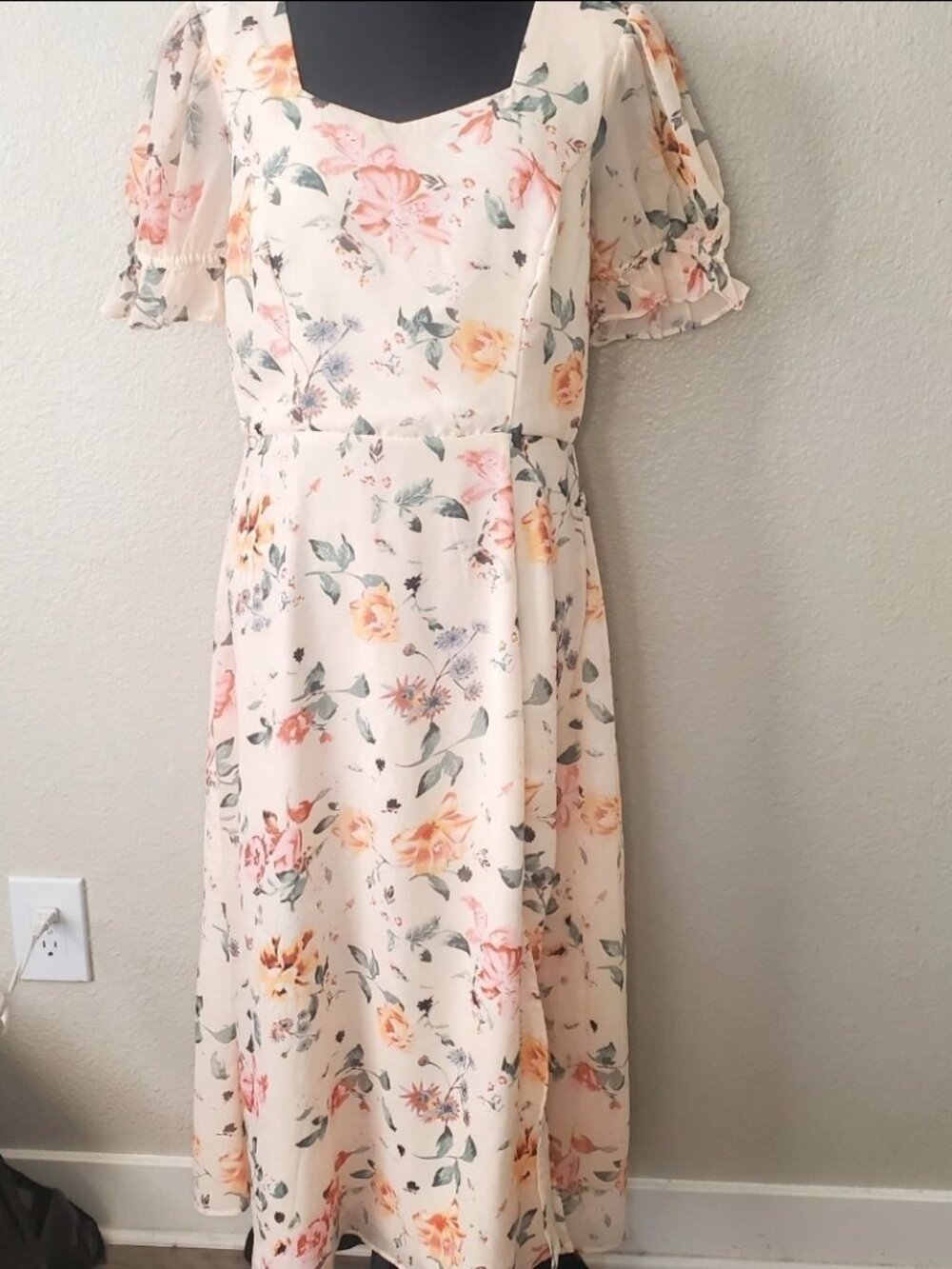 Jessakae Dress Size Large Cream Floral Dainty Feminine Cottagecore
